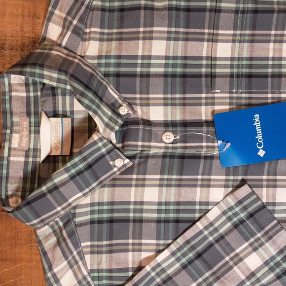 NWT Mens Columbia Blue/White/Teal Plaid Short Sleeve Button Up Shirt SZ Small - Picture 4 of 7
